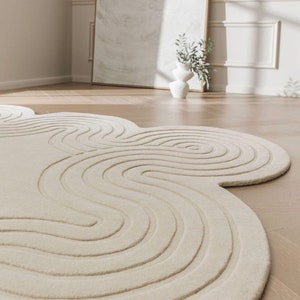 Modern Aesthetics Woolen Rug